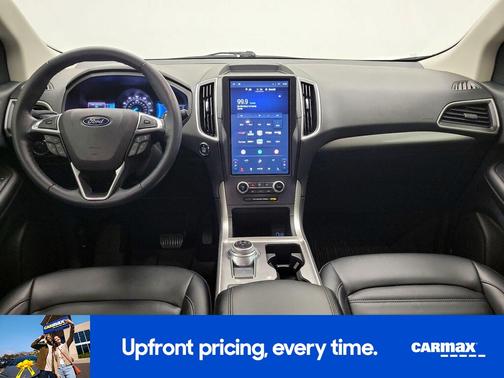 White 2023 Ford Edge SEL