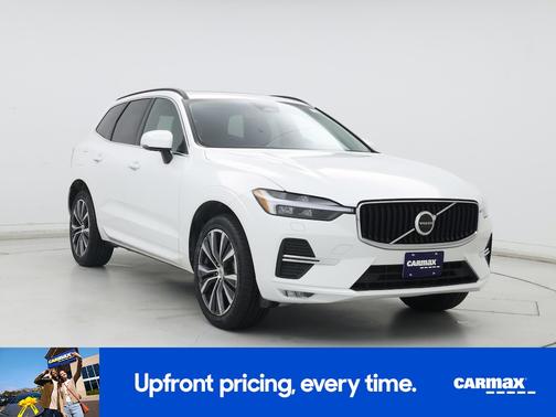 2022 Volvo XC60 B5 Momentum