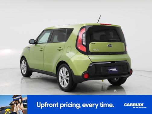Green 2016 Kia Soul +