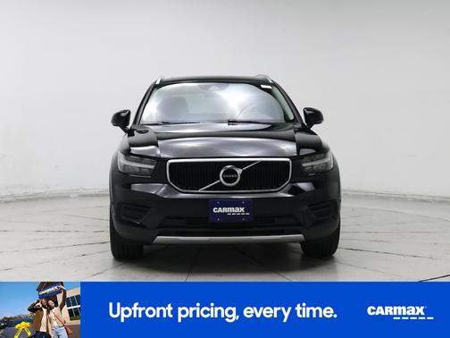 2019 Volvo XC40 T5 Momentum