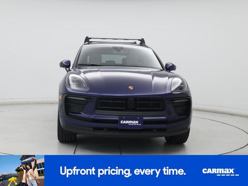 2023 Porsche Macan Base (PDK)