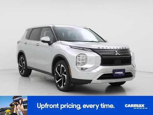 Silver 2024 Mitsubishi Outlander SE Black Edition