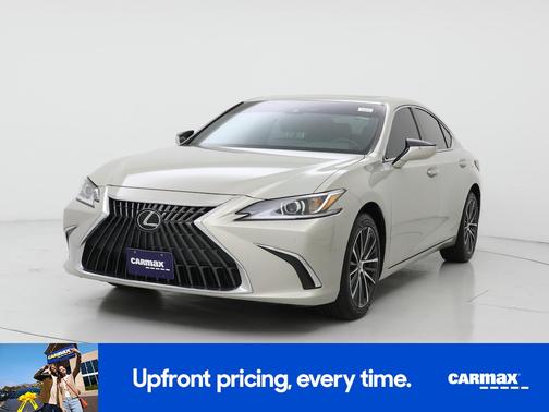 Gold 2024 Lexus ES 250