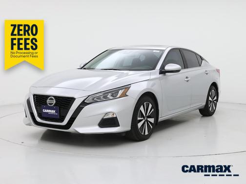 Silver 2022 Nissan Altima SV