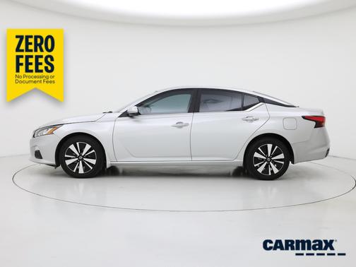 Silver 2022 Nissan Altima SV