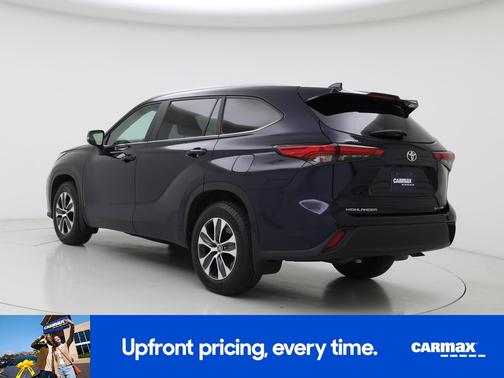 Blue 2023 Toyota Highlander XLE