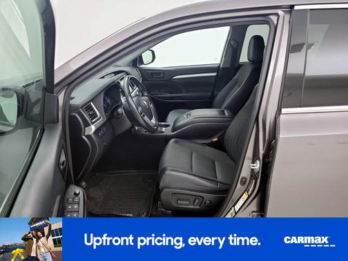 Gray 2019 Toyota Highlander LE Plus