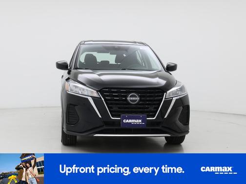 Black 2024 Nissan Kicks S