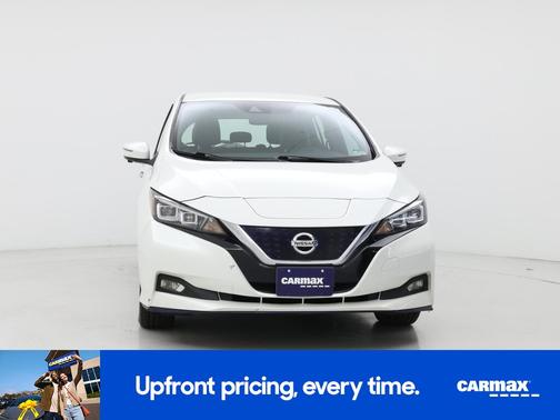 White 2022 Nissan Leaf SL PLUS
