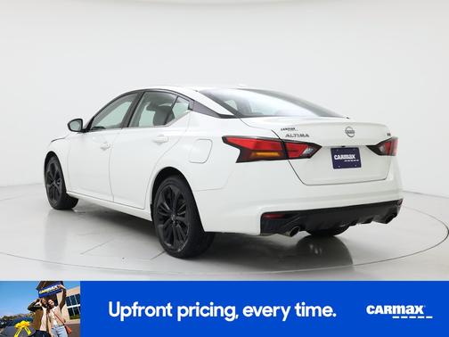 White 2023 Nissan Altima SR