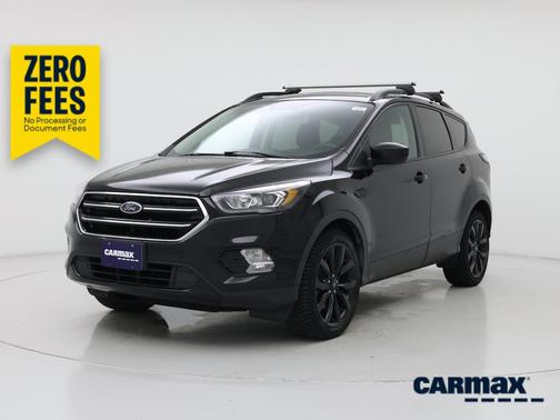 Black 2018 Ford Escape SE