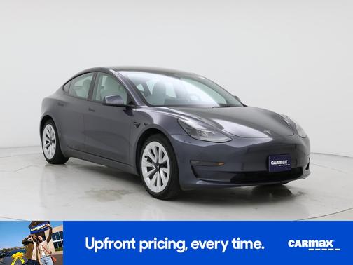Gray 2023 Tesla Model 3 Long Range