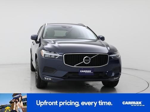 Blue 2021 Volvo XC60 T5 Momentum