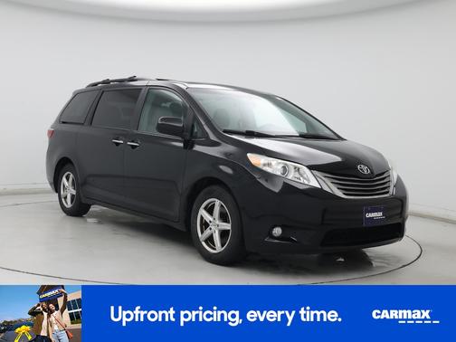 2017 Toyota Sienna XLE