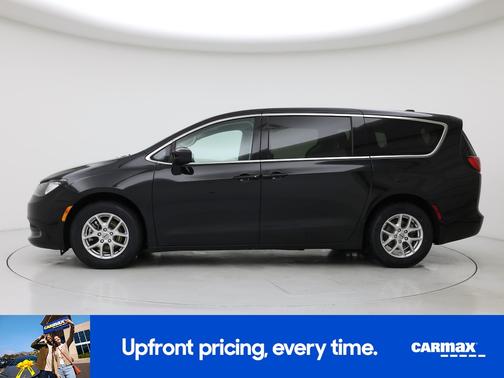 Black 2022 Chrysler Voyager LX