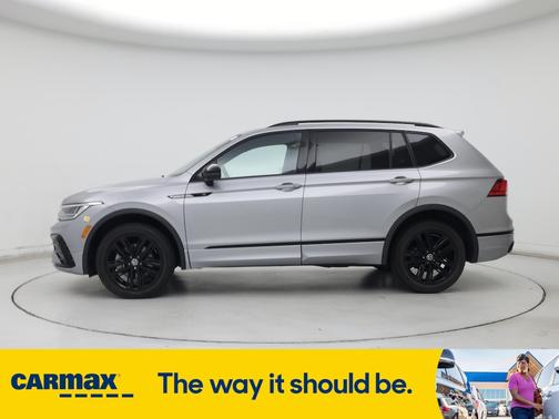 2022 Volkswagen Tiguan SE R-Line Black