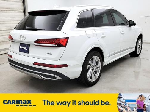 2022 Audi Q7 Premium Plus