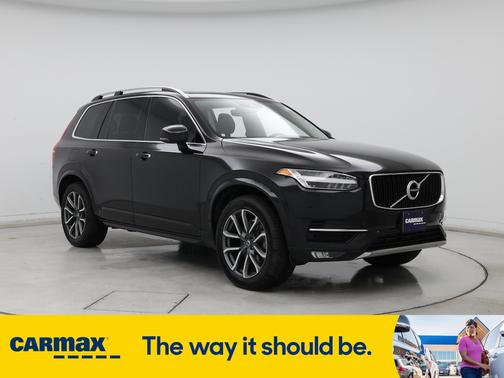 2016 Volvo XC90 T6 Momentum