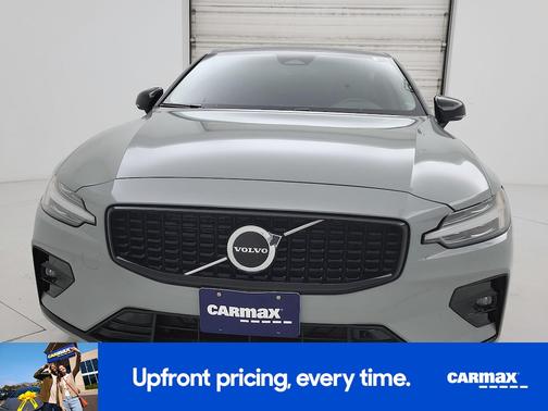 Black 2024 Volvo S60 B5 Core Dark Theme