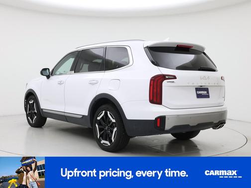 White 2025 Kia Telluride S
