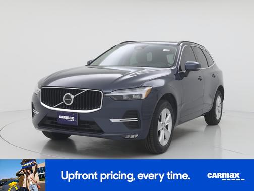 2022 Volvo XC60 B5 Momentum