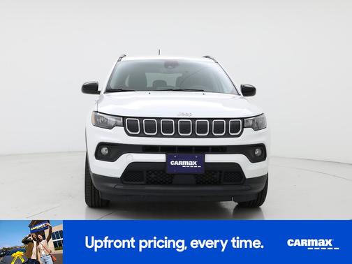 White 2022 Jeep Compass Latitude