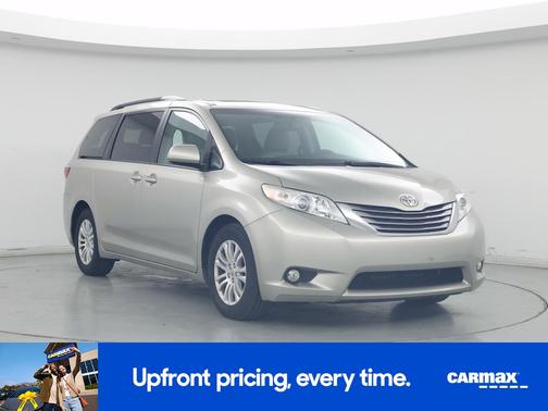 Gold 2015 Toyota Sienna XLE Premium