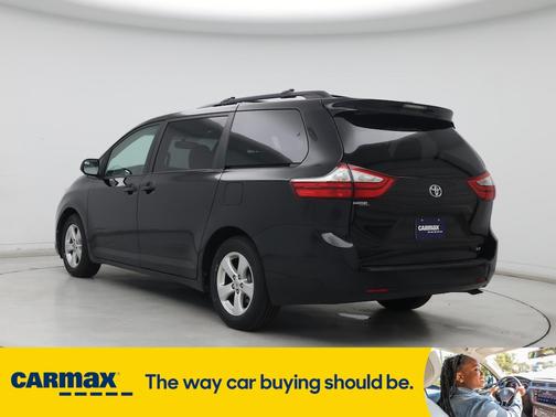 2016 Toyota Sienna LE