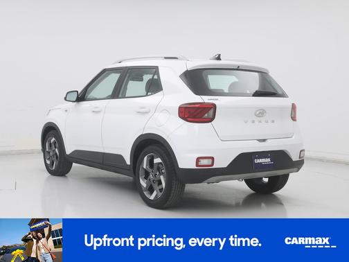 2022 Hyundai VENUE SEL