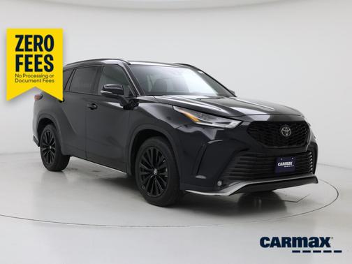 Black 2025 Toyota Highlander XSE
