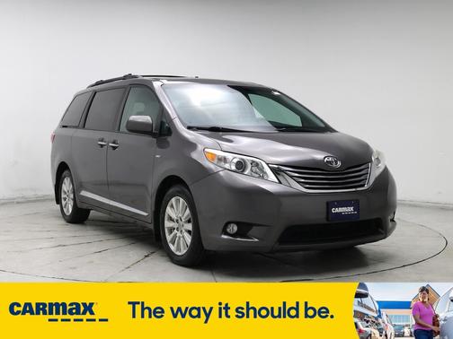 2017 Toyota Sienna XLE