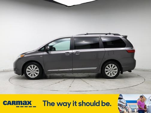 2017 Toyota Sienna XLE
