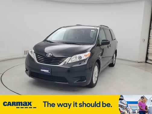 2016 Toyota Sienna LE