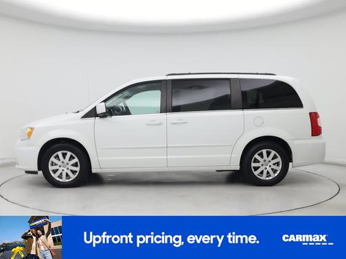 2015 Chrysler Town & Country LX