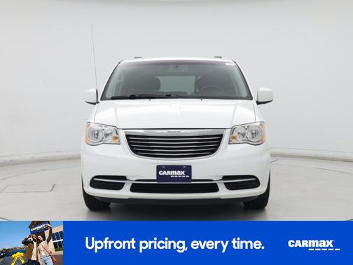 2015 Chrysler Town & Country LX