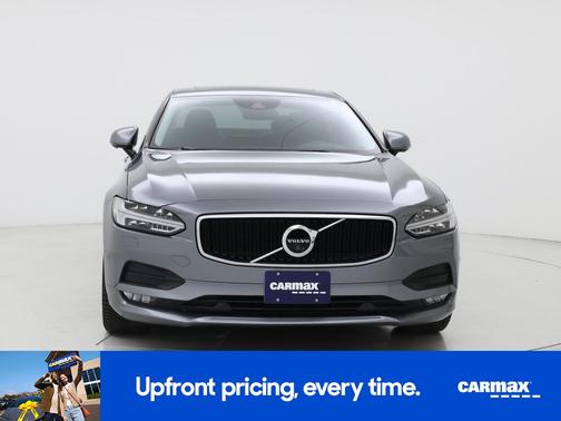 Silver 2017 Volvo S90 T6 Momentum