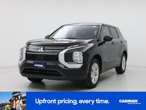 Black 2025 Mitsubishi Outlander ES