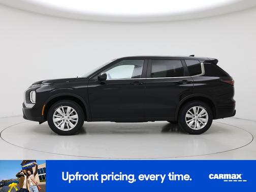 Black 2025 Mitsubishi Outlander ES