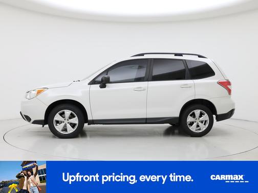 White 2016 Subaru Forester 2.5I