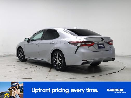 Silver 2022 Toyota Camry SE