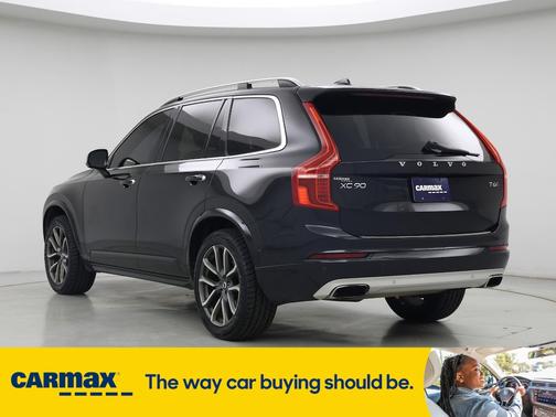 2017 Volvo XC90 T6 Momentum