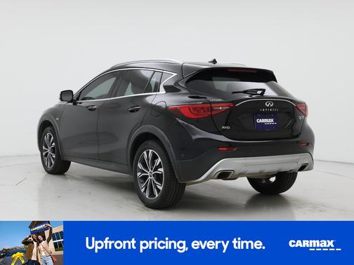 Black 2017 INFINITI QX30 Premium