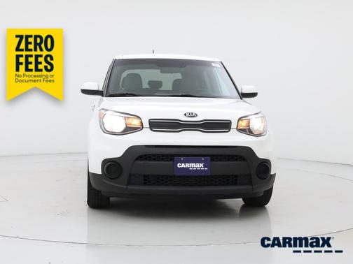 White 2018 Kia Soul