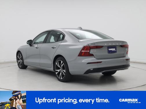 2024 Volvo S60 B5 Core Dark Theme