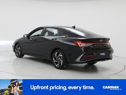 Black 2025 Hyundai ELANTRA SEL Convenience
