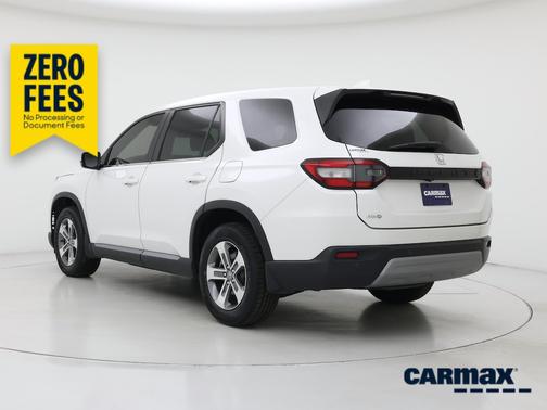 White 2023 Honda Pilot EX-L