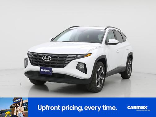 White 2024 Hyundai TUCSON SEL