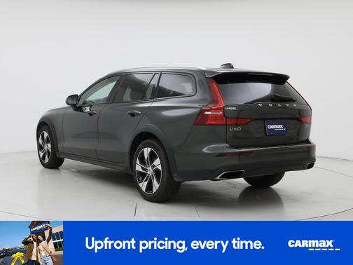 Gray 2022 Volvo V60 Cross Country T5