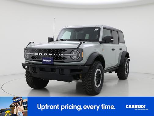 Gray 2024 Ford Bronco Badlands