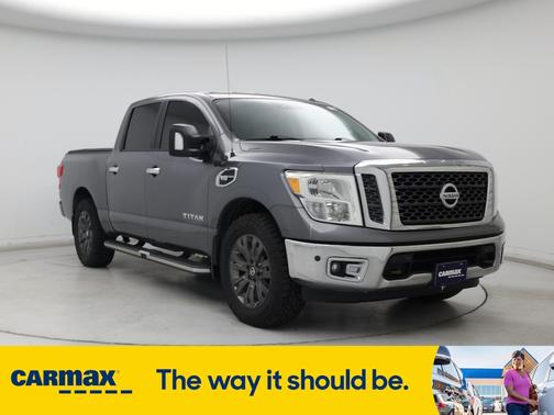 2017 Nissan Titan SV